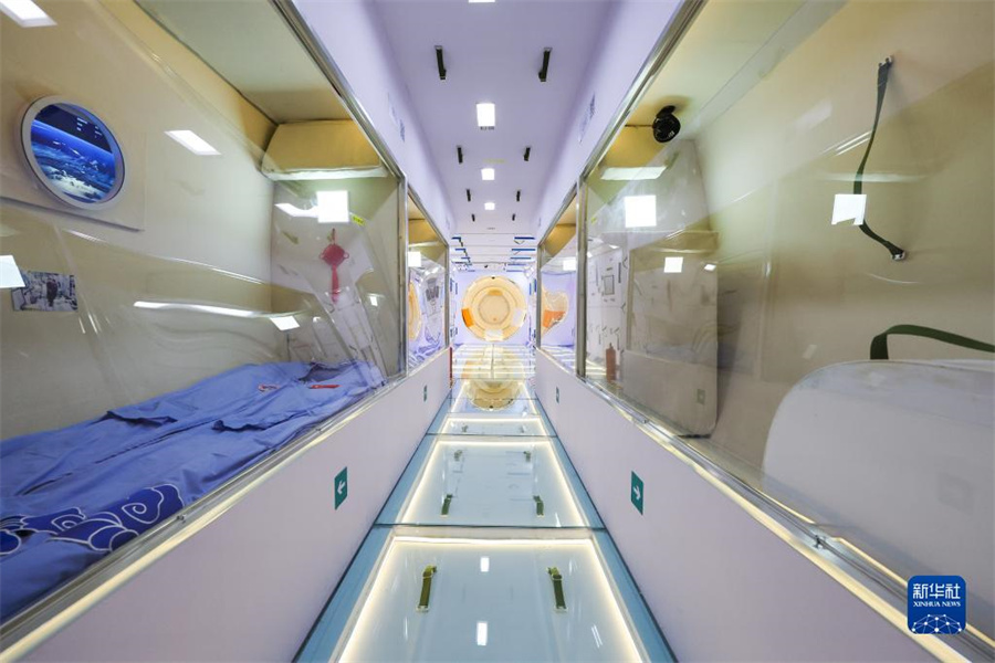 中國の宇宙ステーション原寸大展示モジュール、中國航空ショーに登場