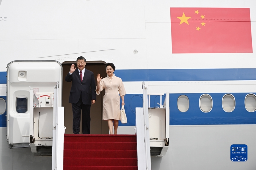 習(xí)近平國(guó)家主席がG20サミット出席のためバリ島入り