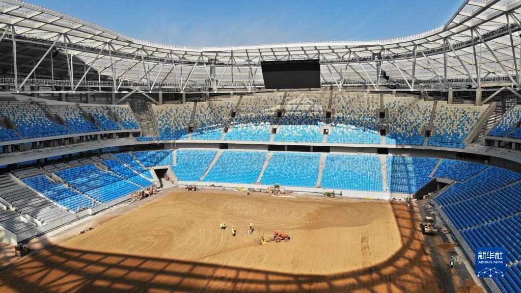 完成近づく最大収容人數(shù)5萬(wàn)人のサッカースタジアム　山東省青島