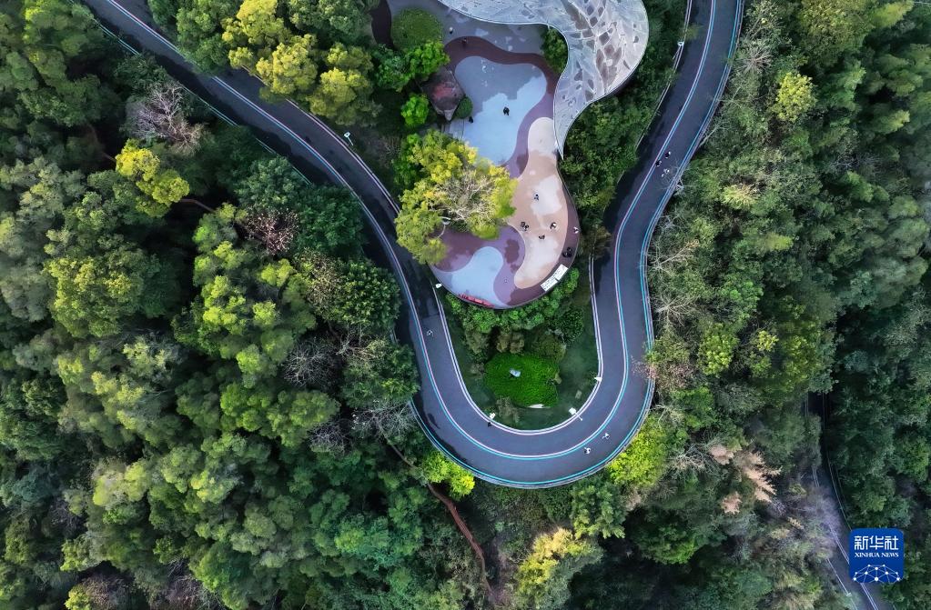 住民の幸福度高める「遊歩道」を整備　福建省福州