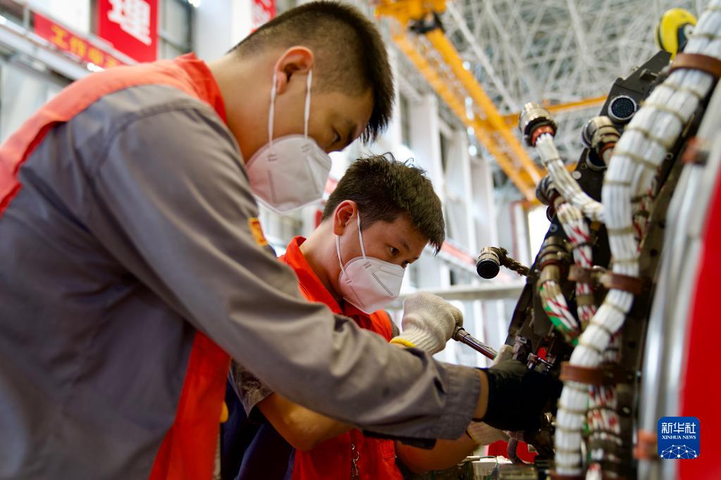 海南自由貿(mào)易港が初の海外航空機(jī)エンジン交換業(yè)務(wù)を開(kāi)始