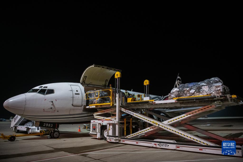 鄂州花湖空港で貨物路線が就航　湖北省