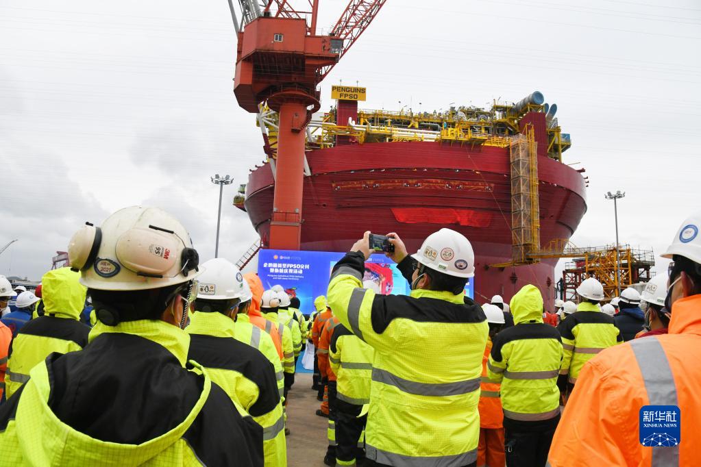 中國が製造した巨大浮體式石油生産貯蔵積出設(shè)備が引き渡し　山東省