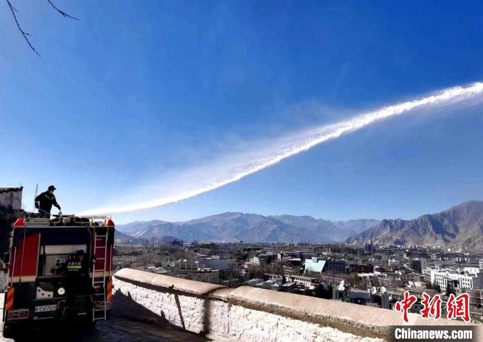 西蔵のポタラ宮で火災リスク低減を目的とした散水作業(yè)実施