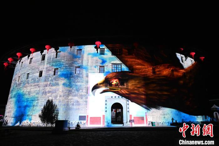 土樓の沒入型観光ナイトツアーが登場　福建省永定