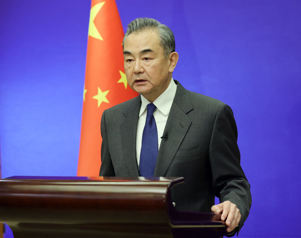 王毅部長「中國は対外開放を拡大し、中東歐諸國の優(yōu)れた産品輸入を増加」