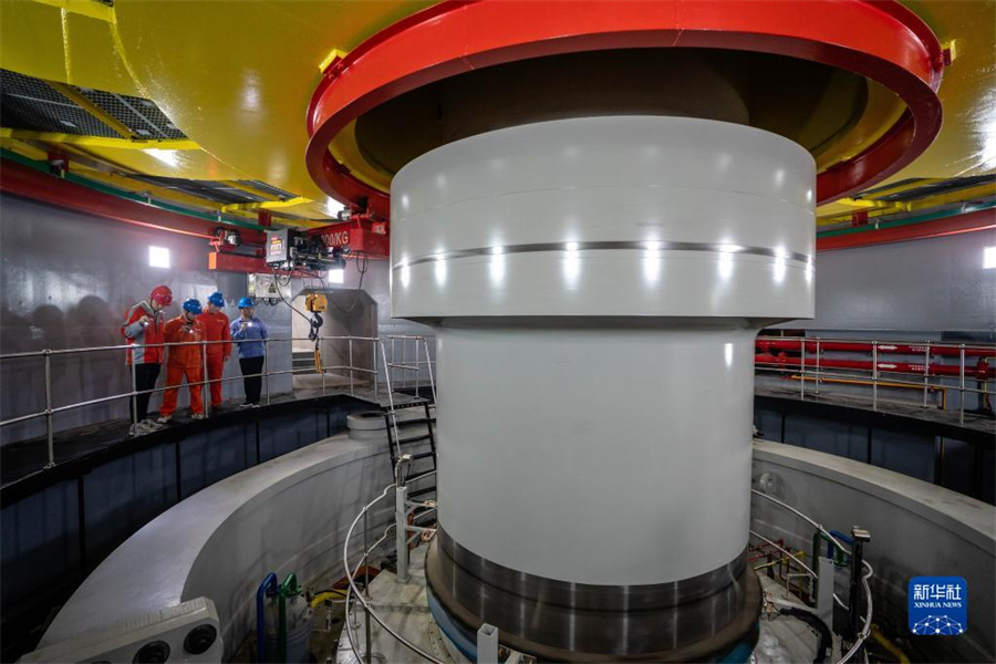 白鶴灘水力発電所の全発電機が稼働?発電開始