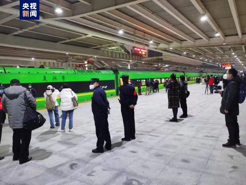 新成昆線が全線開通　成都‐昆明間の所要時間が約7時間に短縮