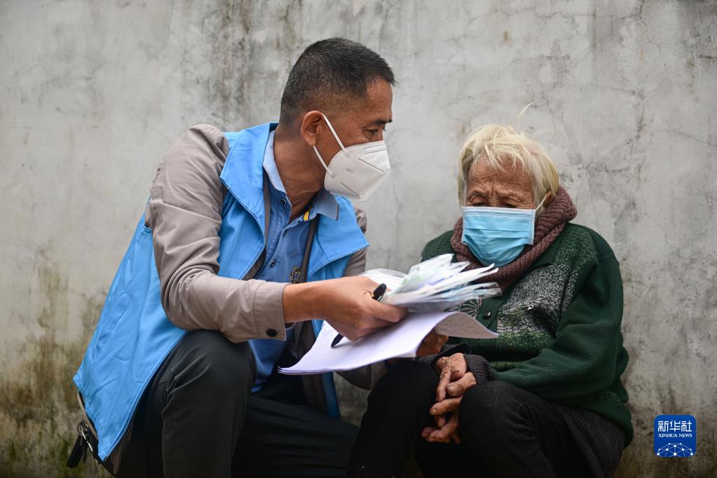 コロナ予防用「健康キット」を高齢者に無償配布　海南省文昌