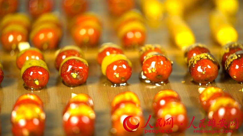 雄安の「糖葫蘆の里」、甘い年越しの味を?qū)盲堡搿『颖笔?></a></td></tr><tr><td class=