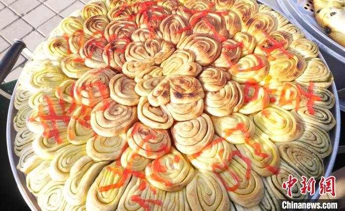 春節(jié)を控え、高原「土郷」で伝統(tǒng)的な饃饃作りコンテスト　青海省