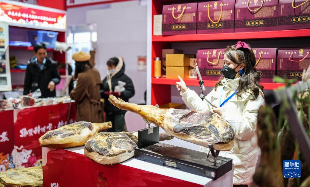 「年越し用品」で消費(fèi)を促進(jìn)　貴州省