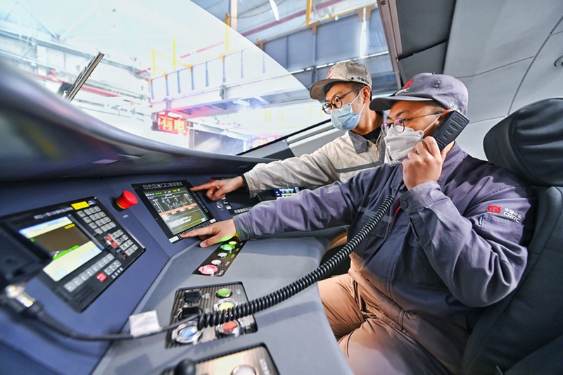 「復(fù)興號(hào)」寒冷地仕様スマート高速列車(chē)、初めて中國(guó)最北端の寒冷地を走行