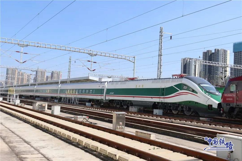 新型CR200J復(fù)興號(hào)に「高原バージョン」が誕生