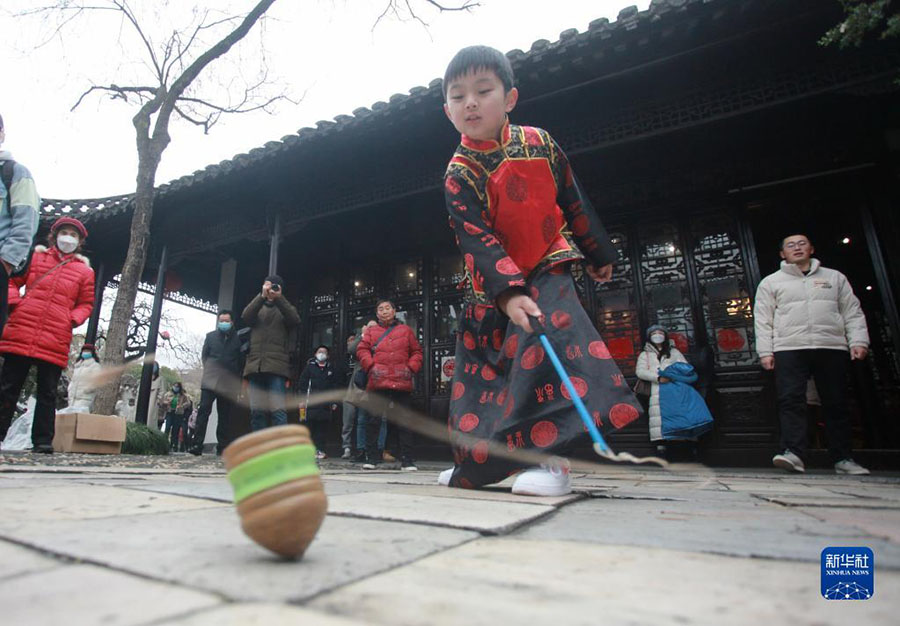 レンズの中の中國春節(jié)　うさぎ年初日の各地の様子