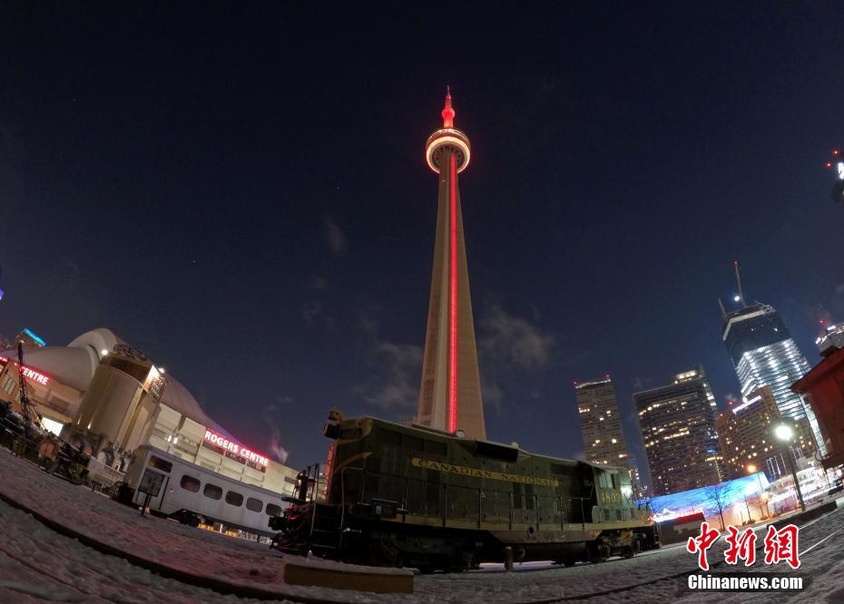 中國の春節(jié)を祝い　世界のランドマークが「チャイニーズレッド」に