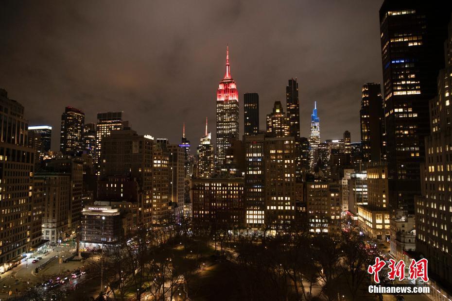 中國の春節(jié)を祝い　世界のランドマークが「チャイニーズレッド」に