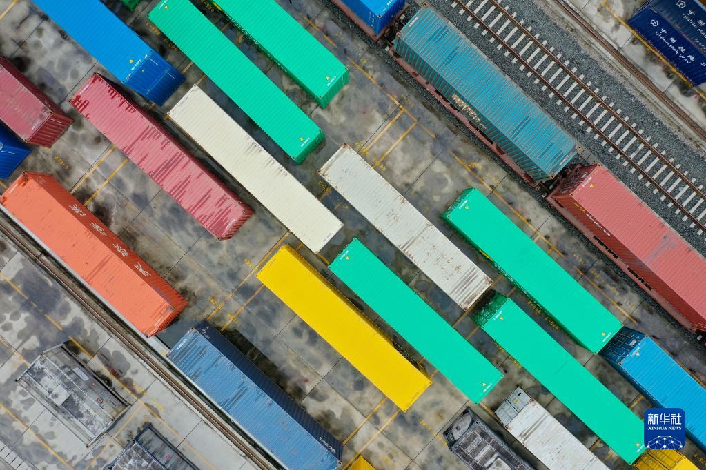 中歐班列が「メイド?イン?貴州」を世界へ運ぶ