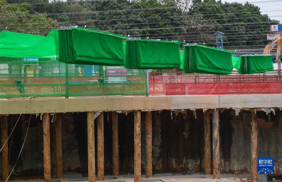 防塵?騒音低減効果を発揮する建設(shè)現(xiàn)場(chǎng)のスマート「天幕」