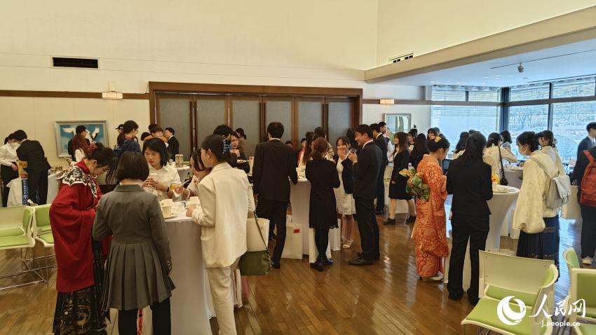 「引き継ぐ過去と切り開く未來」　中日友好成人式が北京で開催