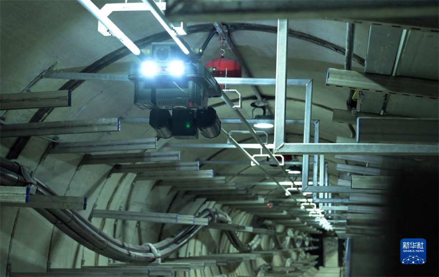 巣湖の湖底の「點(diǎn)検ロボット」　安徽省