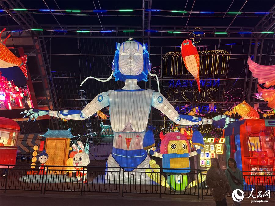 四川?自貢國際ランタン祭り　伝統(tǒng)文化と現(xiàn)代の技術が輝きを放つ