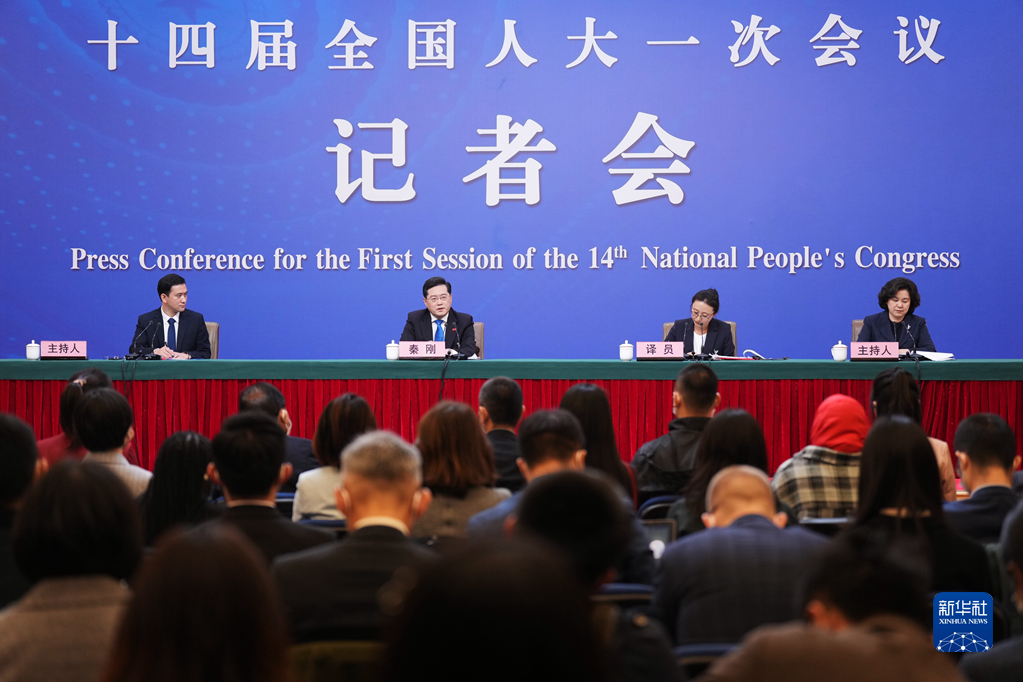 【秦剛外交部長(zhǎng)記者會(huì)見(jiàn)】中國(guó)とEUの交流は完全に互いの戦略的利益に基づいて行った選択