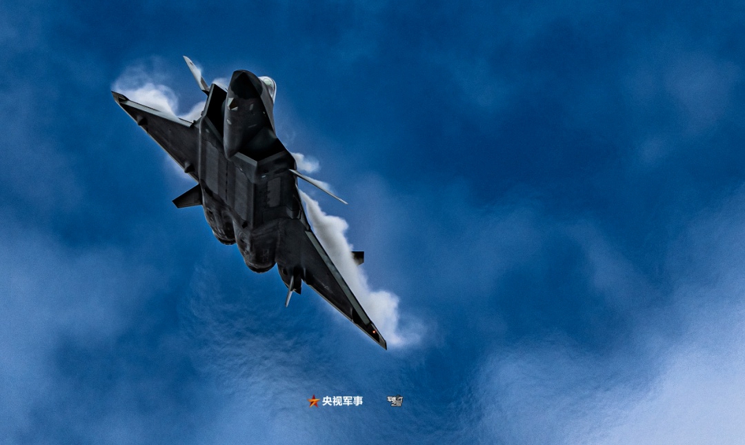 超至近距離で見る中國を代表する「大國の重器」　思わず息を凝らす體験に