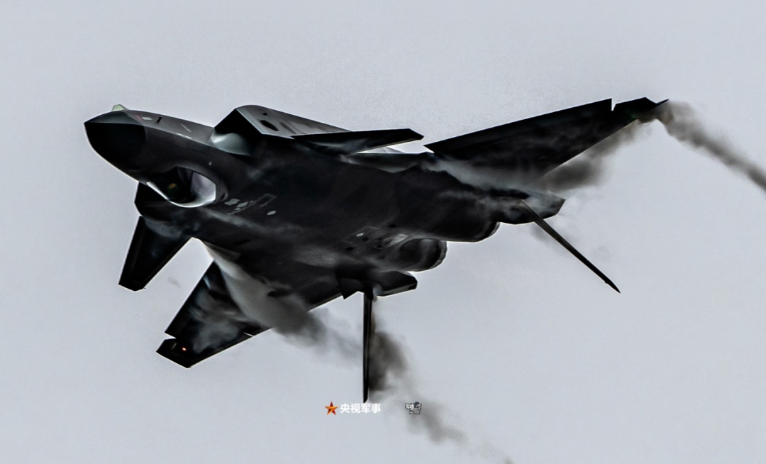 超至近距離で見る中國を代表する「大國の重器」　思わず息を凝らす體験に