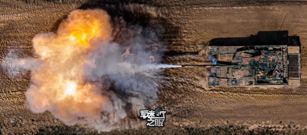 超至近距離で見る中國を代表する「大國の重器」　思わず息を凝らす體験に