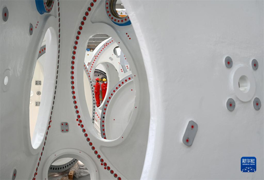 河北省隆化県で風(fēng)力発電設(shè)備製造産業(yè)が加速中