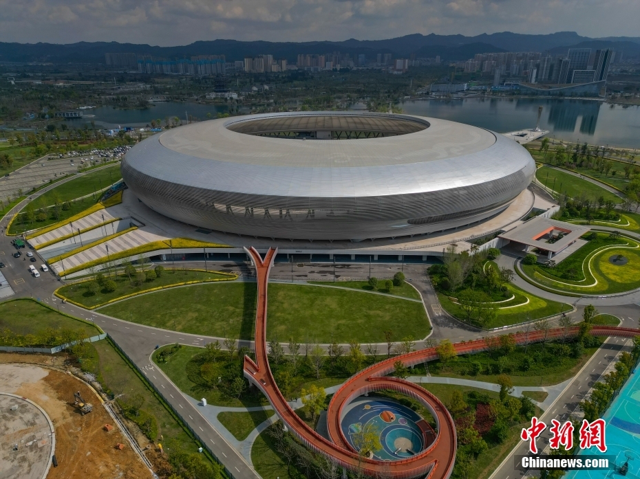 成都ワールドユニバーシティゲームズメイン會場の「一場三館」