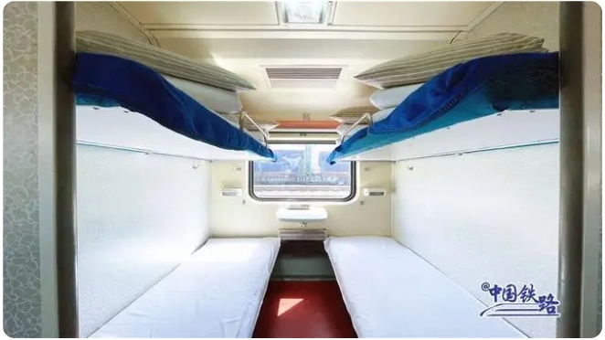 中國全土でここにしかない2階建て車両に乗ってみよう！　陝西省寶鶏