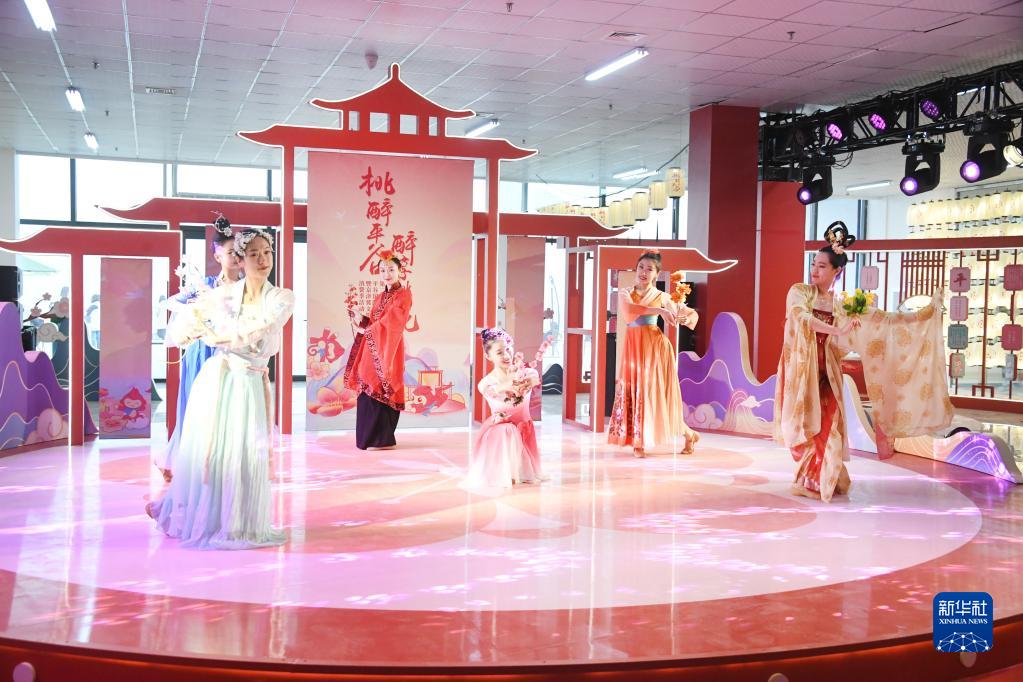 第25回北京平谷國際桃花フェスティバルが開幕