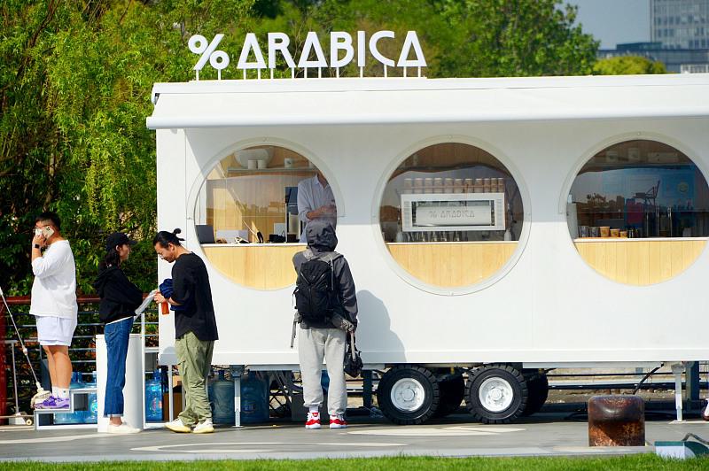 上海の街角に「コンテナレストラン」が登場(chǎng)