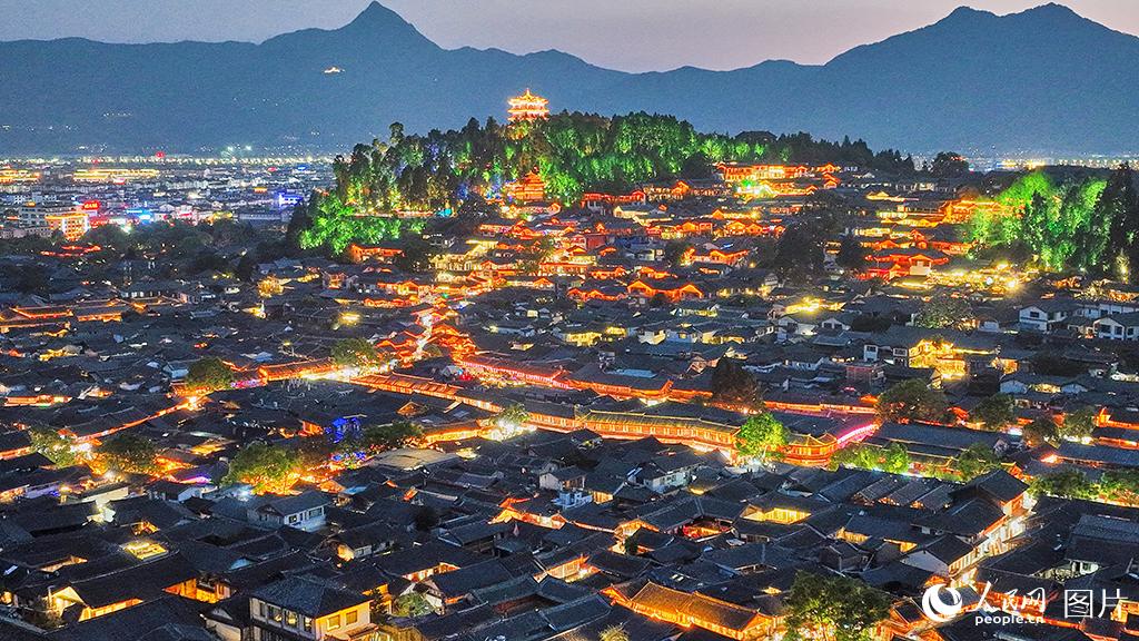 観光客で賑わう雲(yún)南省の観光スポット?麗江古城