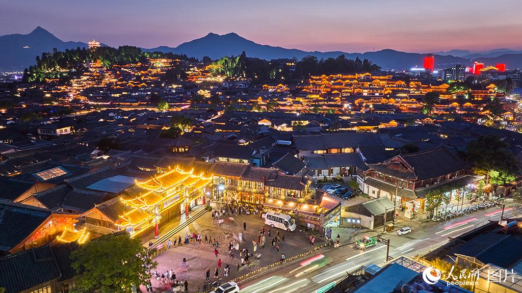 観光客で賑わう雲(yún)南省の観光スポット?麗江古城