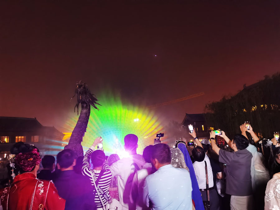 洛邑古城で漢服の美しさを沒(méi)入型體験　河南省