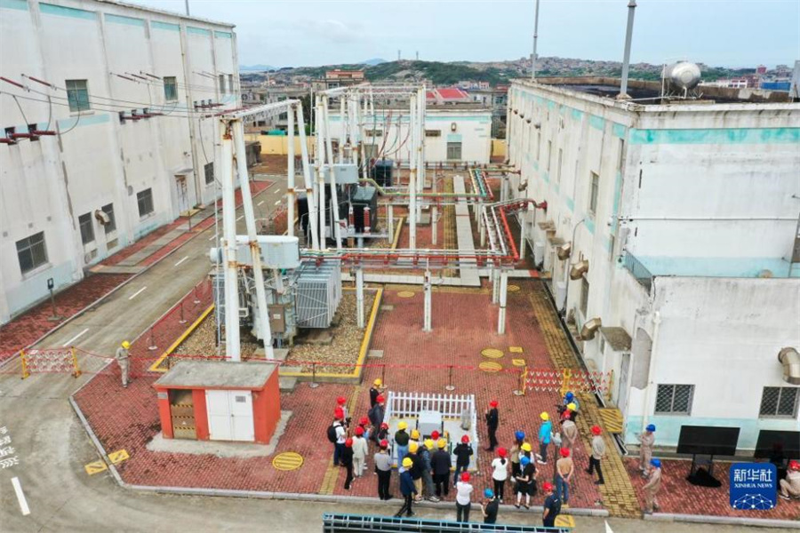 電力網(wǎng)の安全を守るドローンの遠(yuǎn)隔自動(dòng)點(diǎn)検