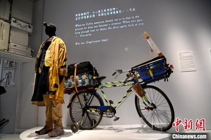 ジェイ?チョウやチャウ?シンチー監(jiān)督作品の衣裝も　香港で映畫美術(shù)?衣裝デザイン展