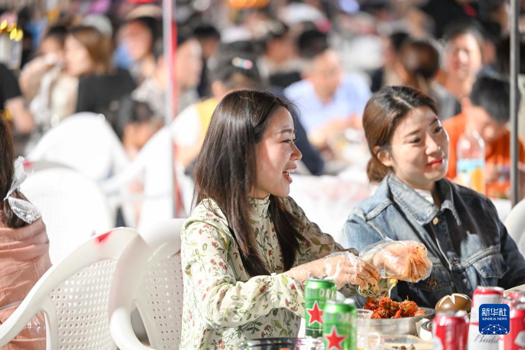 中國各地で盛り上がり見せたメーデー連休の「ナイトタイムエコノミー」