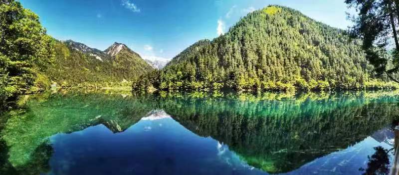 九寨溝を訪れた観光客の數(shù)は年初から延べ100萬(wàn)人を突破　四川省