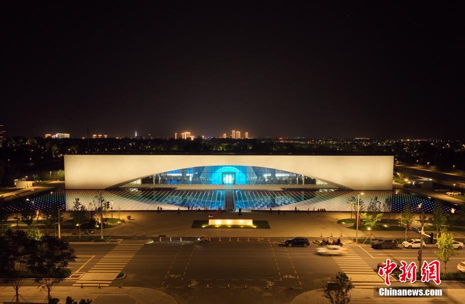 ネット人気スポットになった「雄安の目」　河北省