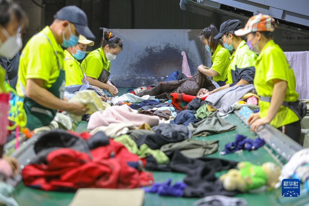 環(huán)境保護(hù)の新たな流れをリードするスマート?リサイクルシステム　山東省青島