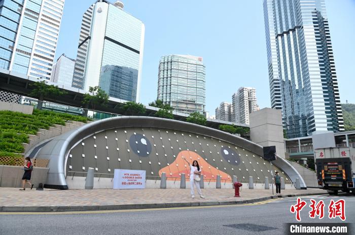 香港地下鉄MTRの24駅にラバー?ダック登場(chǎng)！