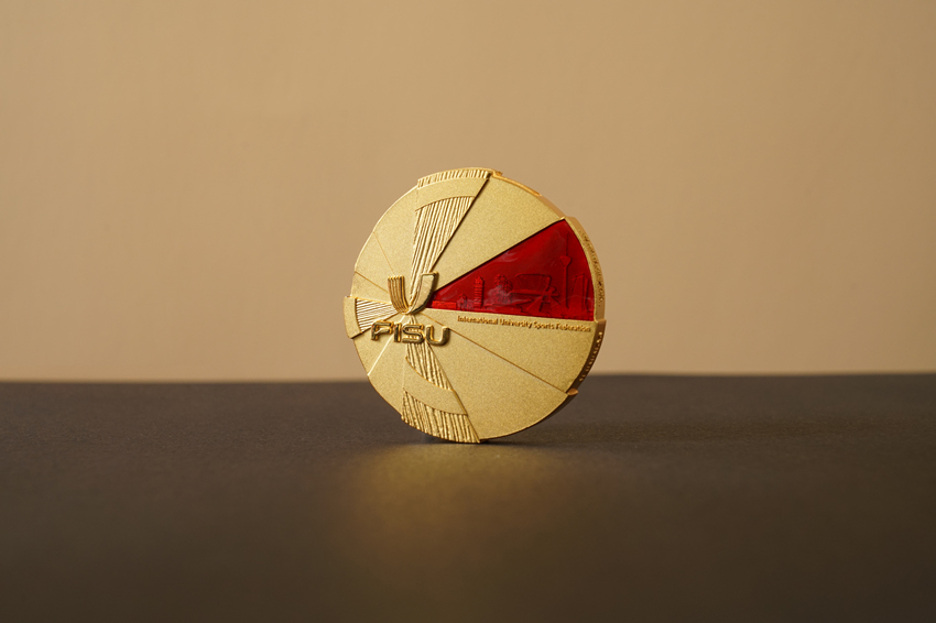 第31回FISUワールドユニバーシティゲームズの金メダル（寫真提供?成都FISUワールドユニバーシティゲームズ実行委員會(huì)）。