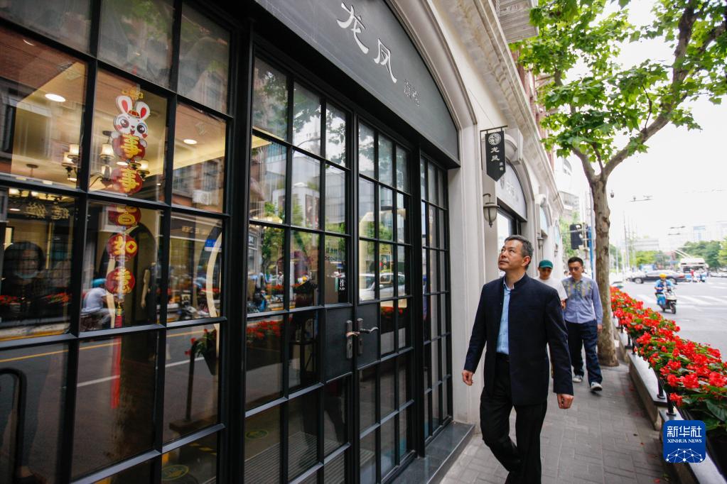 チャイナドレス「龍鳳旗袍」の魅力を発信し続ける無(wú)形文化継承者　上海