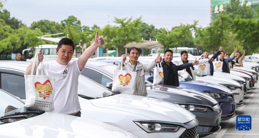 大學(xué)受験生送迎ボランティアがスタート