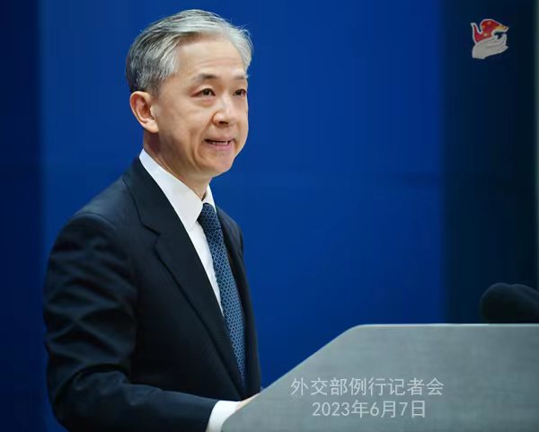 外交部報(bào)道官がホンジュラスのカストロ大統(tǒng)領(lǐng)の訪中について説明