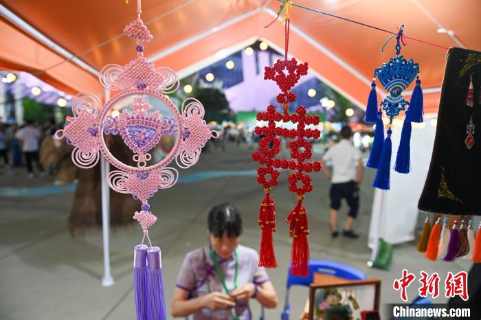 無(wú)形文化遺産ナイトフェア開催し、文化保護(hù)を提唱　湖南省長(zhǎng)沙